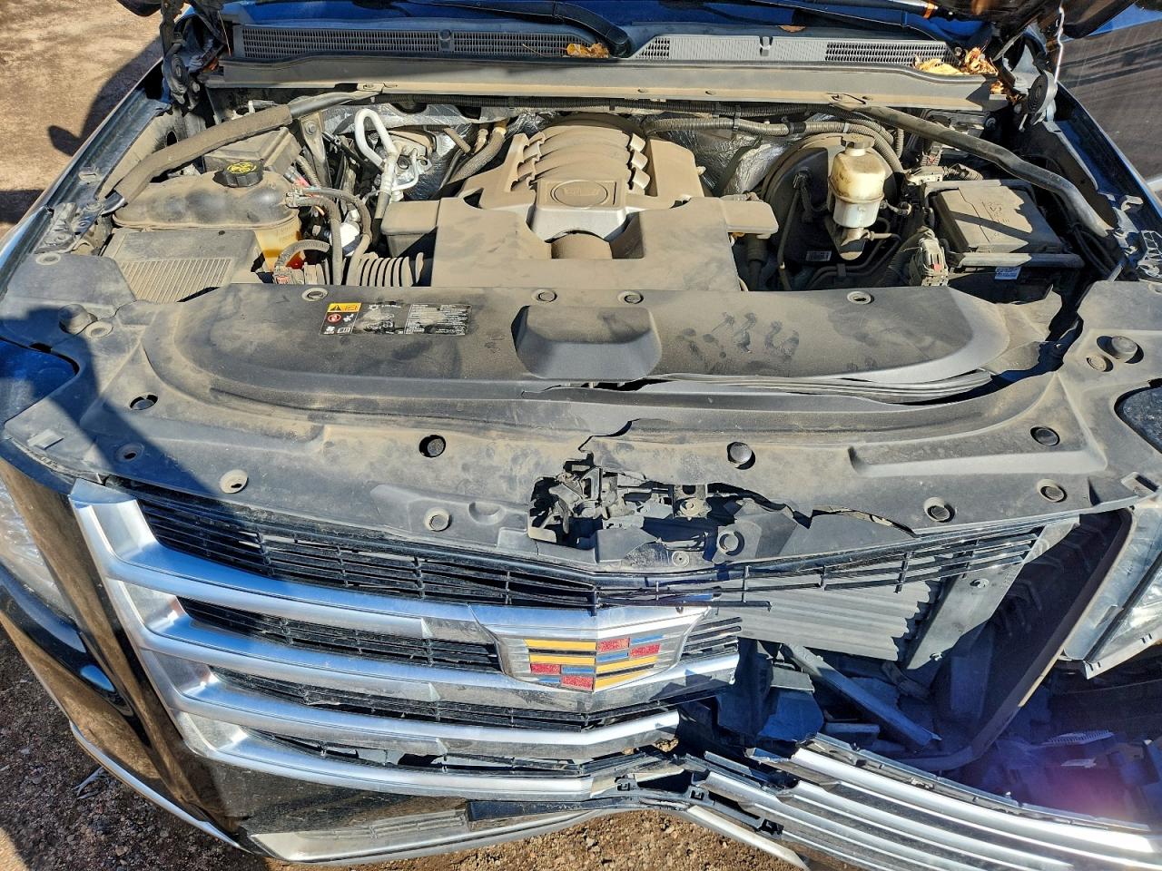 2015 CADILLAC ESCALADE LUXURY photo 23