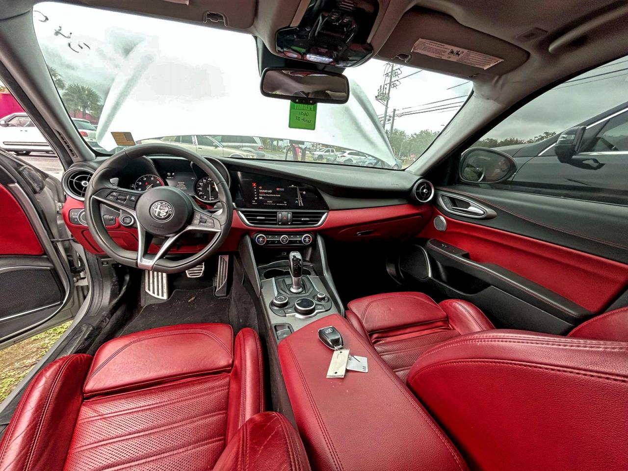 2018 ALFA ROMEO GIULIA TI Q4 photo 17