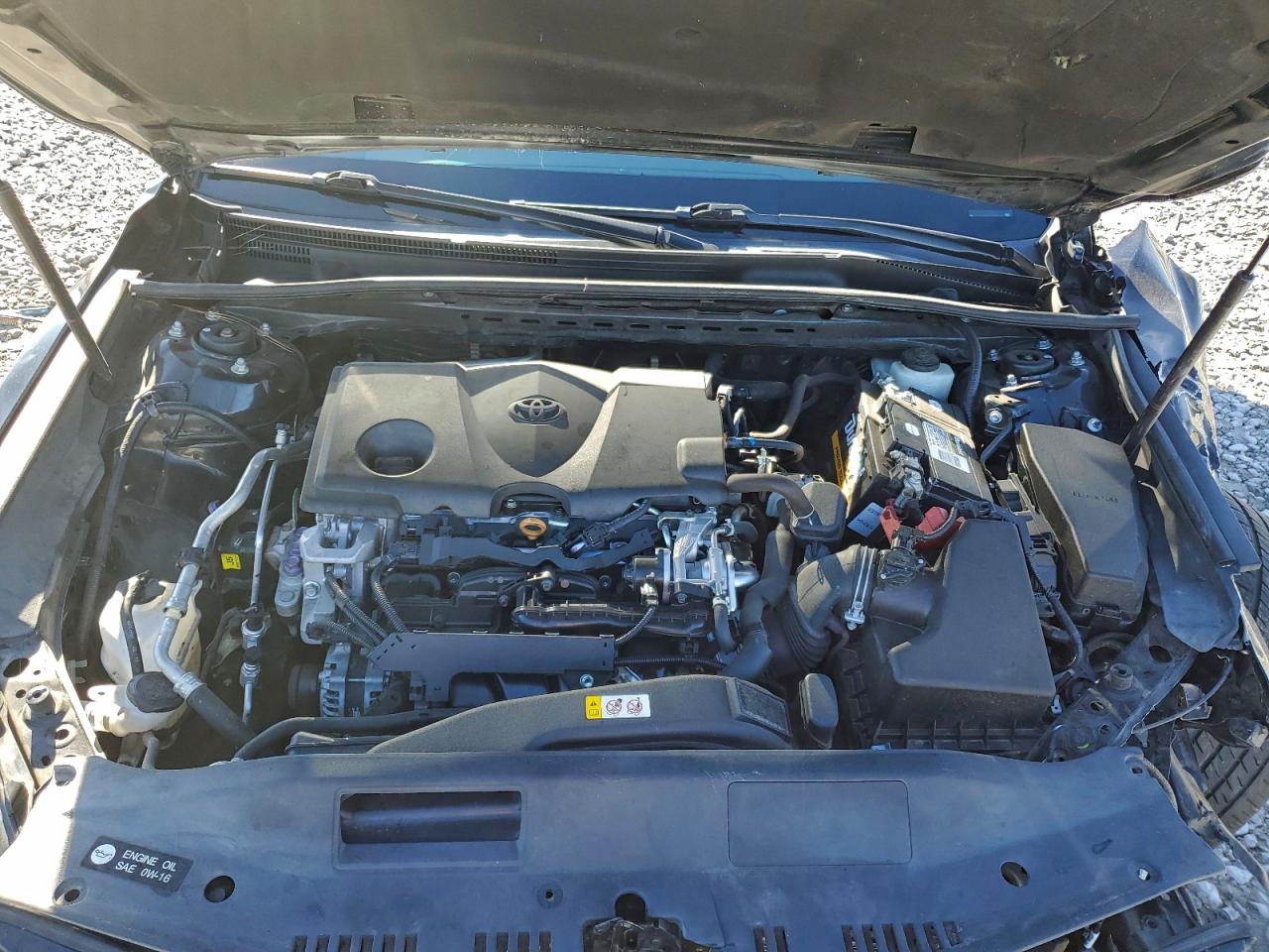 2020 TOYOTA CAMRY LE photo 21