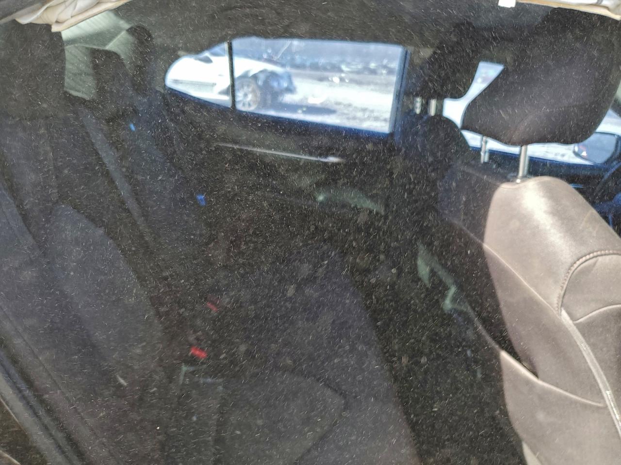 2020 TOYOTA CAMRY LE photo 19