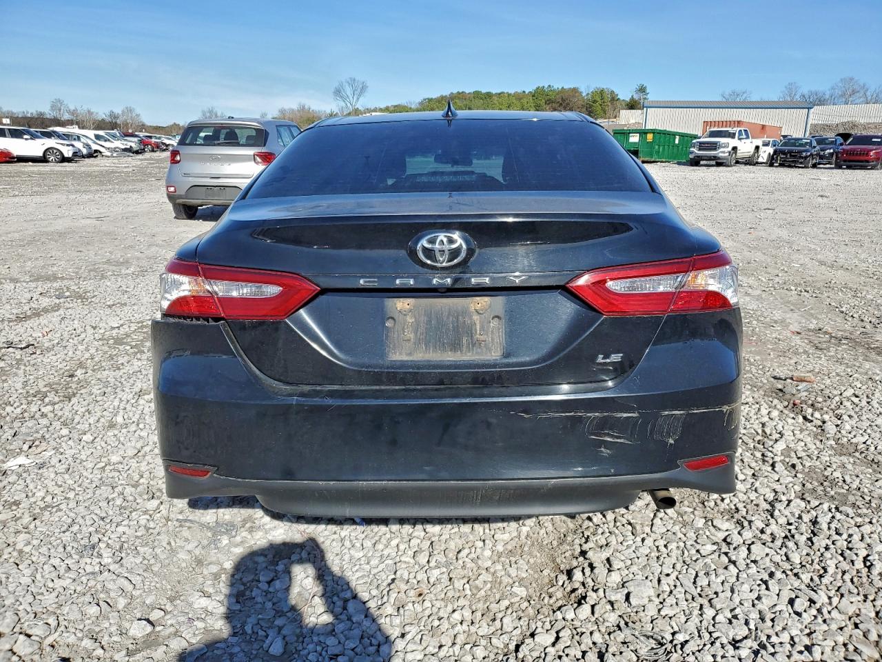 2020 TOYOTA CAMRY LE photo 11