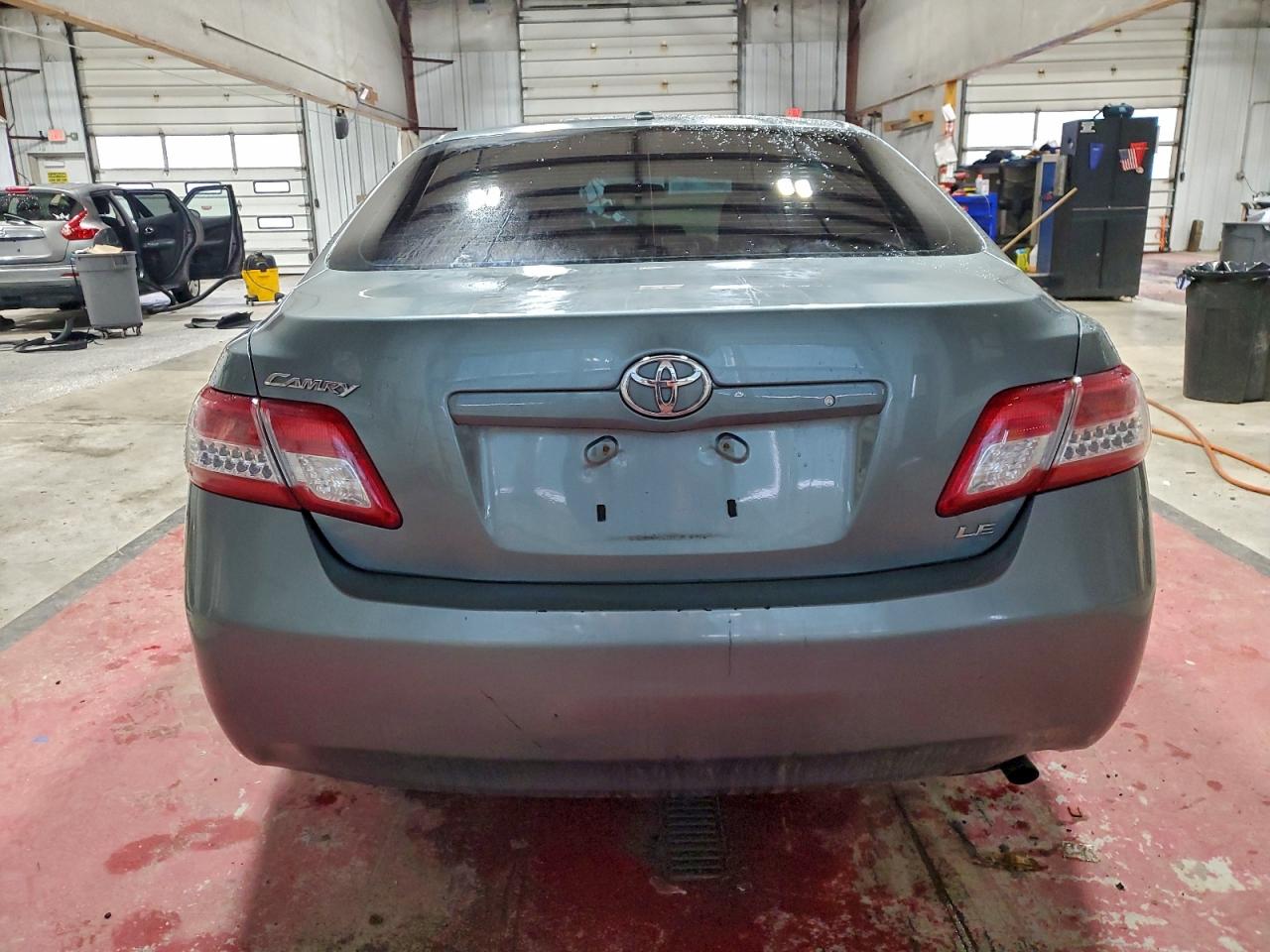 2011 TOYOTA CAMRY BASE photo 6