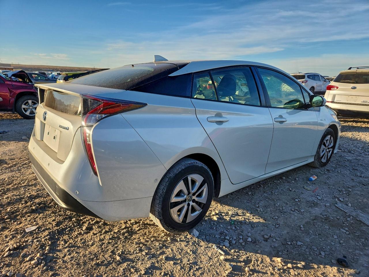 2018 TOYOTA PRIUS photo 3
