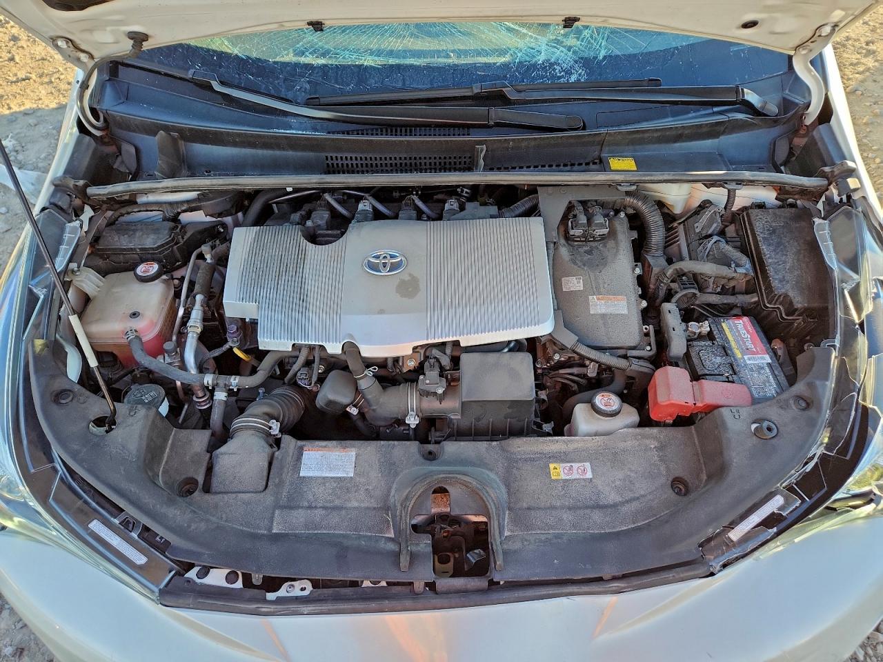 2018 TOYOTA PRIUS photo 11
