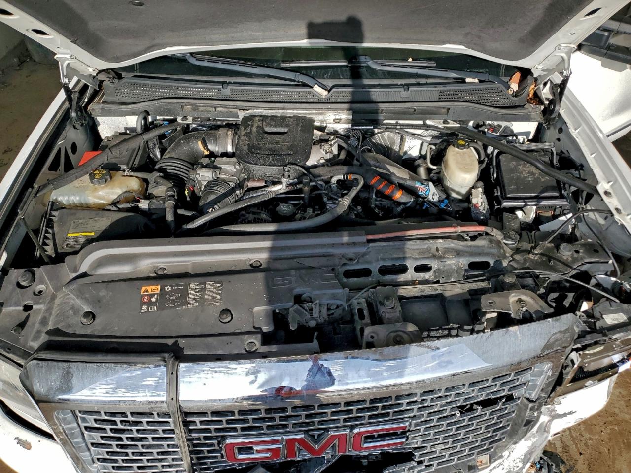 2015 GMC SIERRA K2500 DENALI photo 11