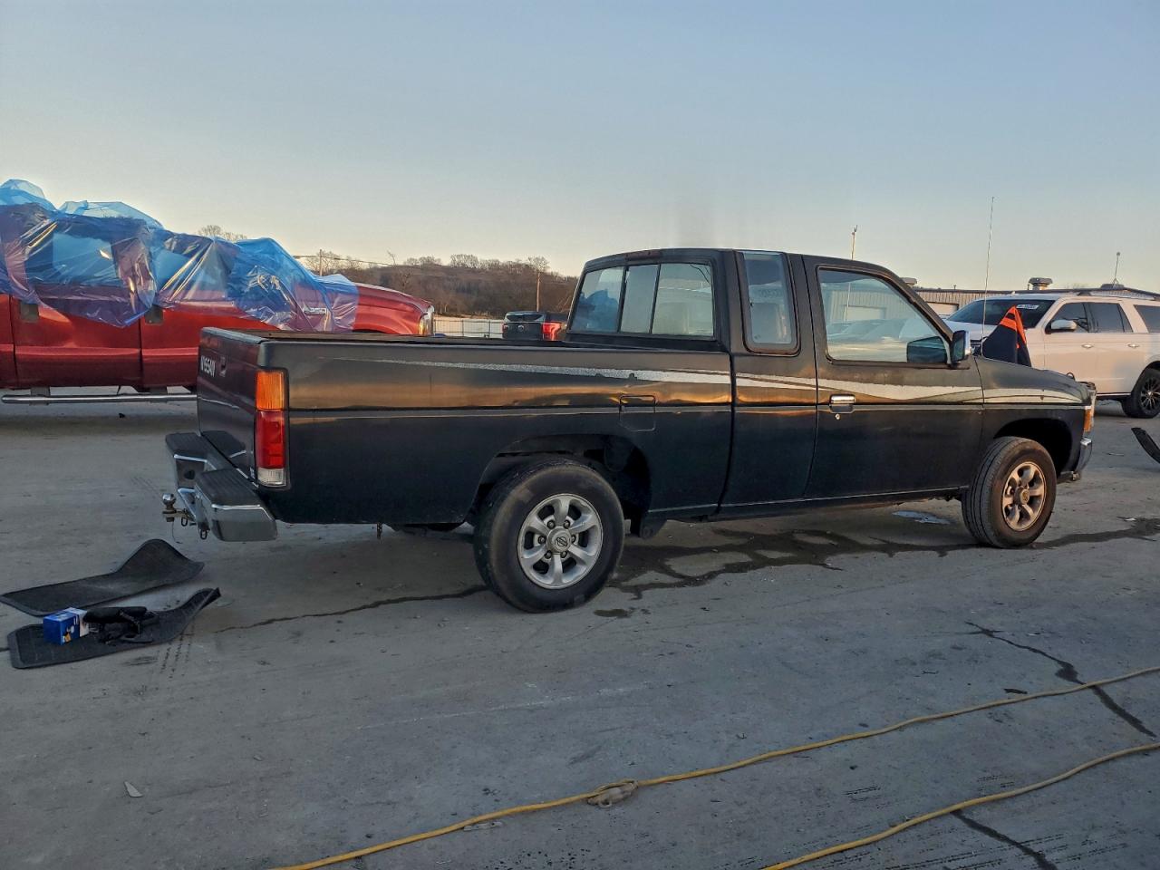1996 NISSAN TRUCK KING CAB SE photo 3