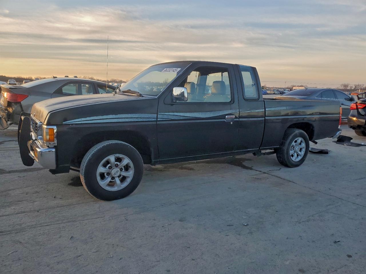 1996 NISSAN TRUCK KING CAB SE — MECHANICAL damage — photo 1
