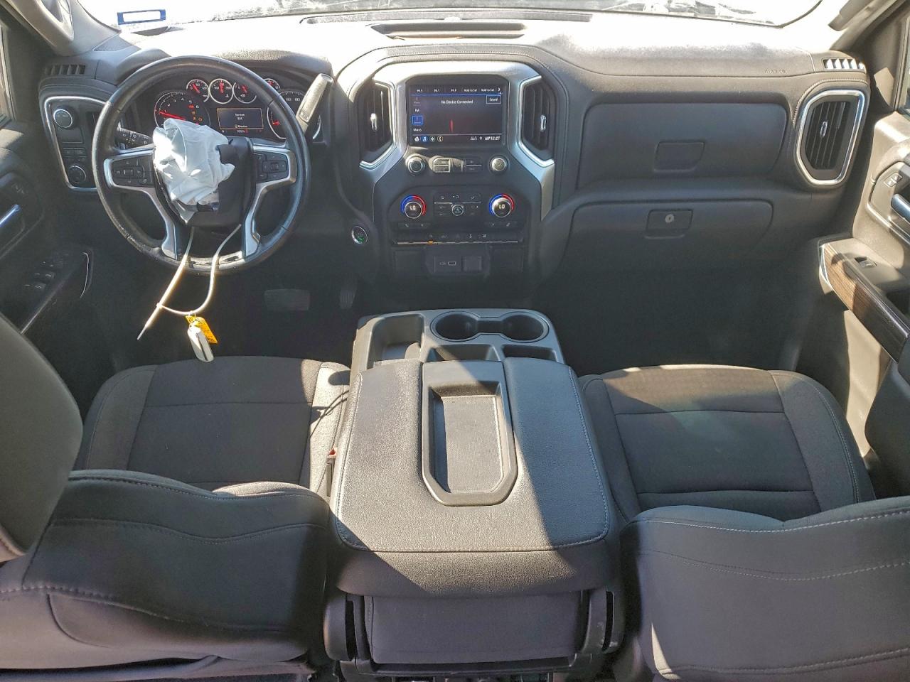 2020 CHEVROLET SILVERADO C1500 RST photo 8