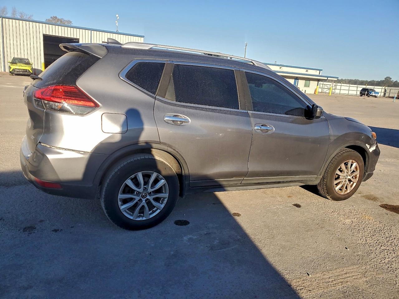 2017 NISSAN ROGUE S photo 3