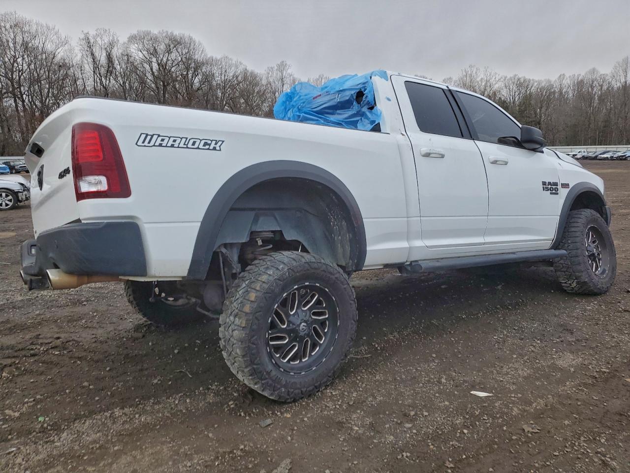 2019 RAM 1500 CLASSIC SLT photo 3
