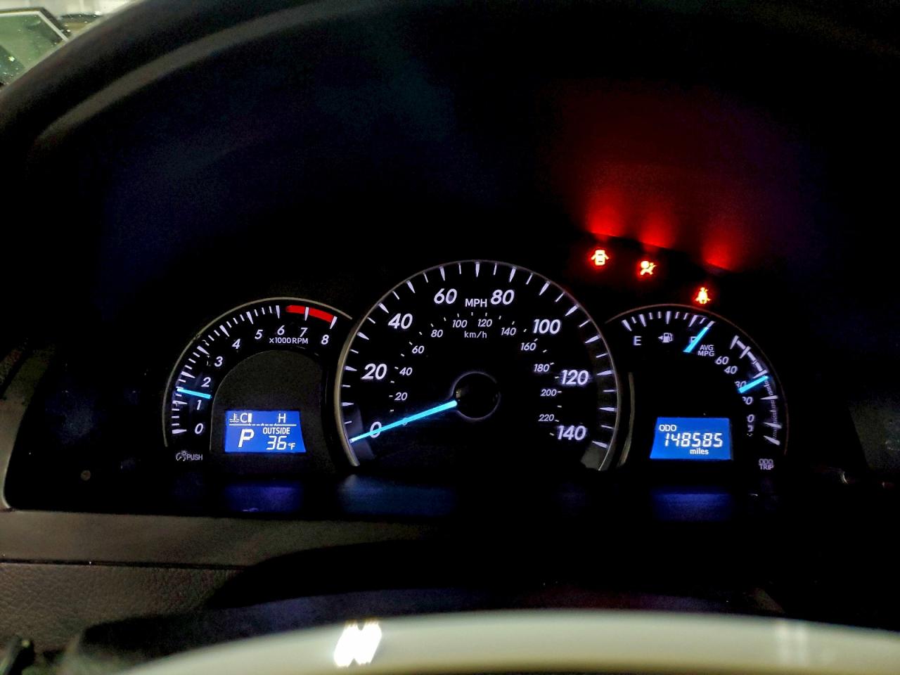 2015 TOYOTA CAMRY LE photo 9