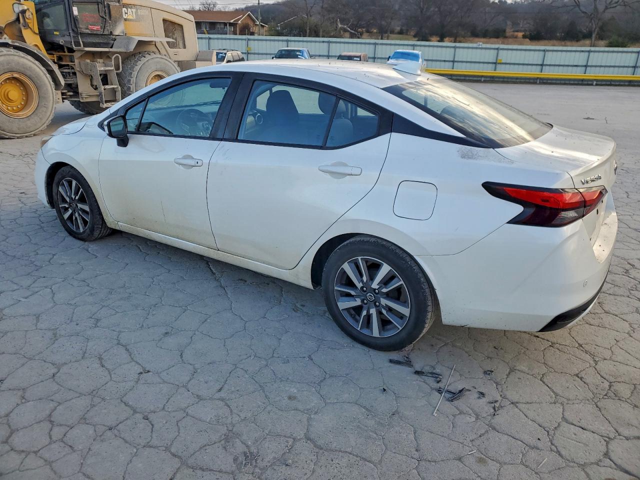 2020 NISSAN VERSA SV photo 2