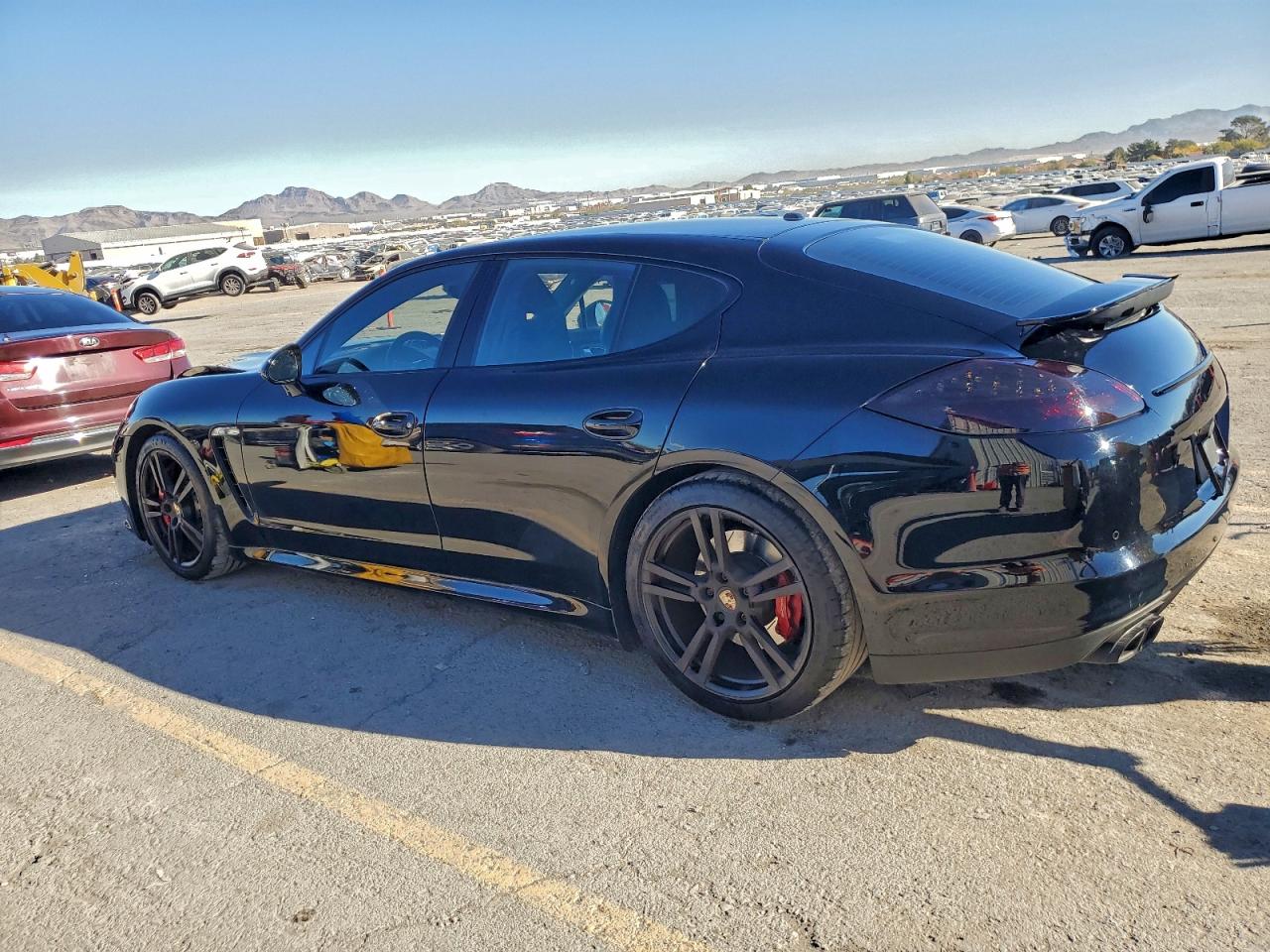 2013 PORSCHE PANAMERA GTS photo 3
