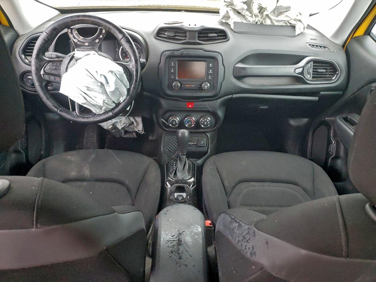 2017 JEEP RENEGADE LATITUDE photo 8