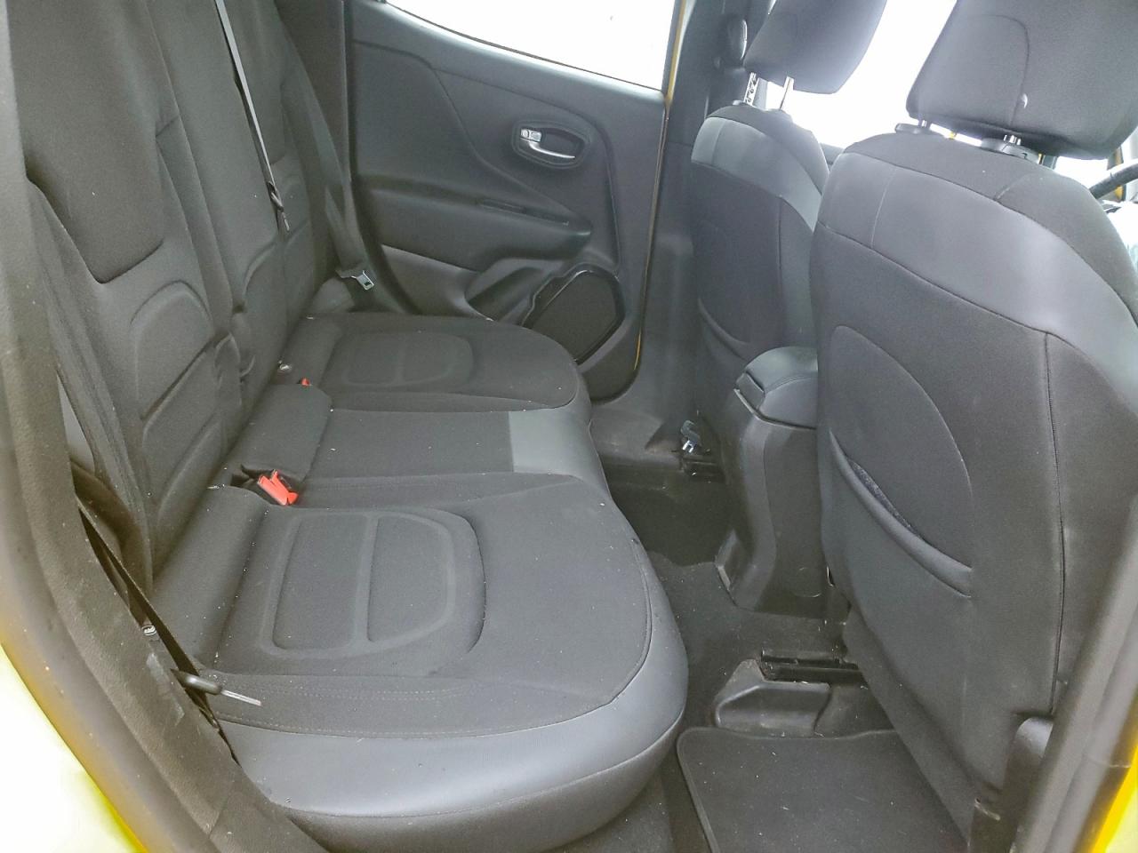 2017 JEEP RENEGADE LATITUDE photo 11