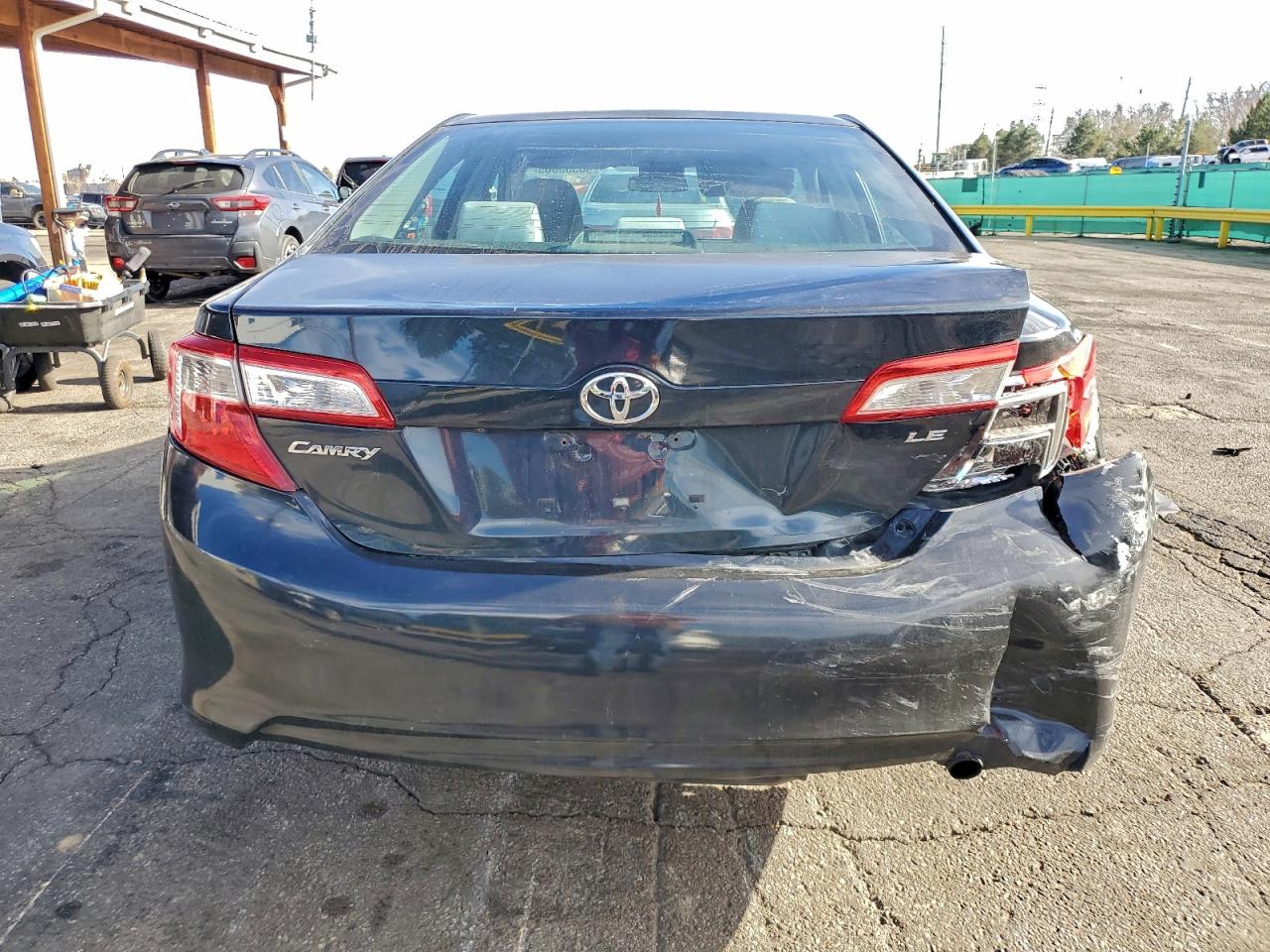 2014 TOYOTA CAMRY L photo 6