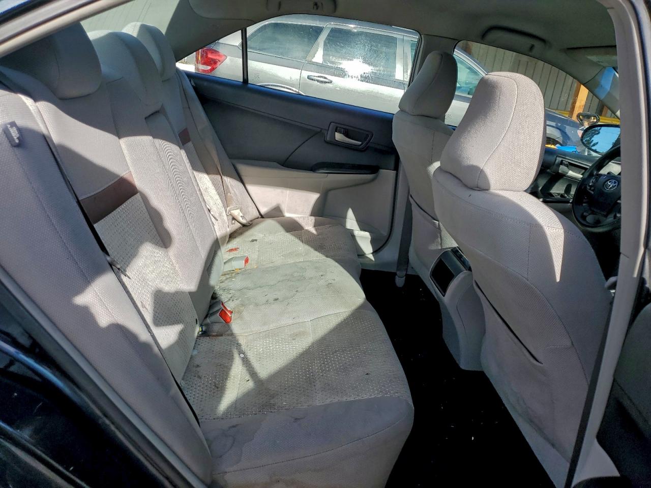 2014 TOYOTA CAMRY L photo 10