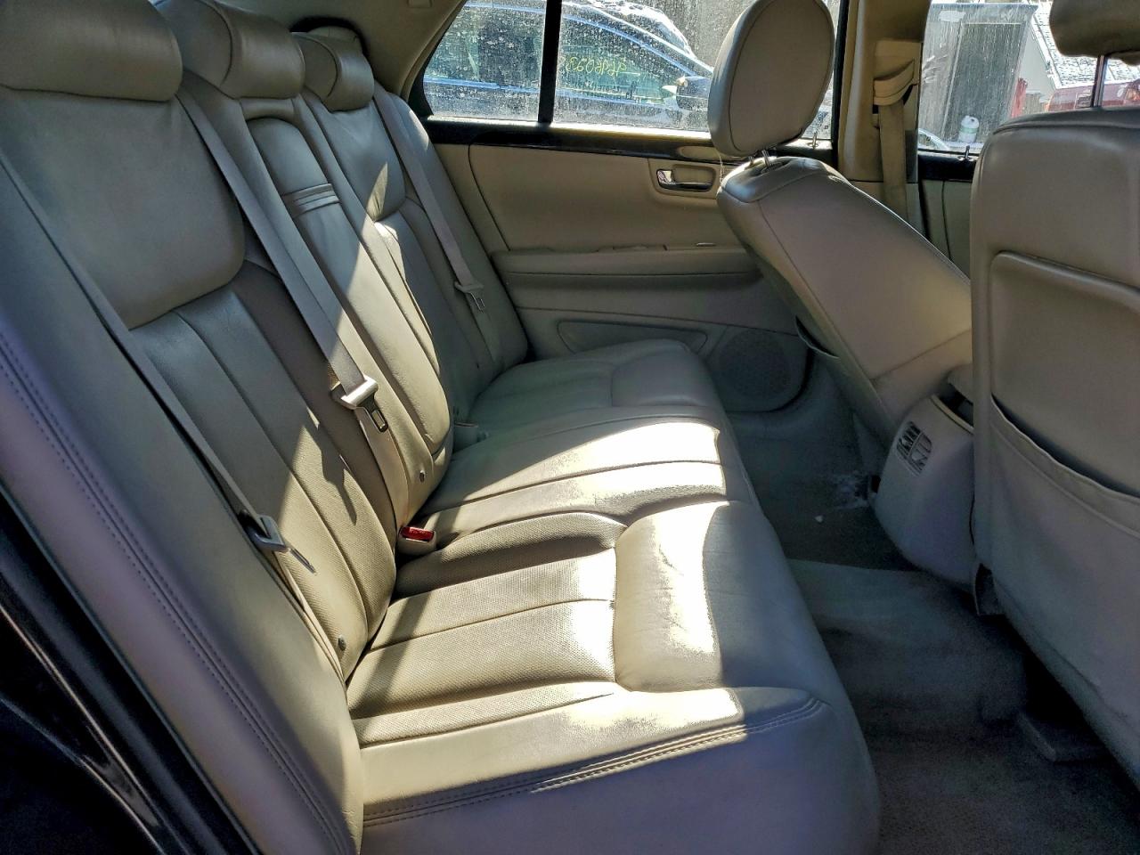 2009 CADILLAC DTS photo 28