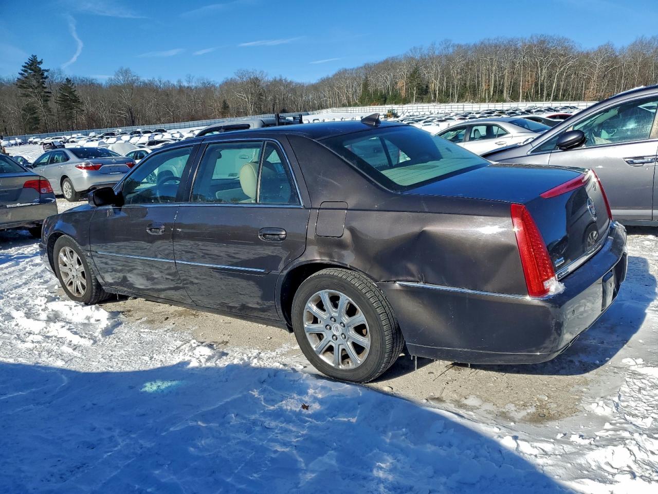 2009 CADILLAC DTS photo 4
