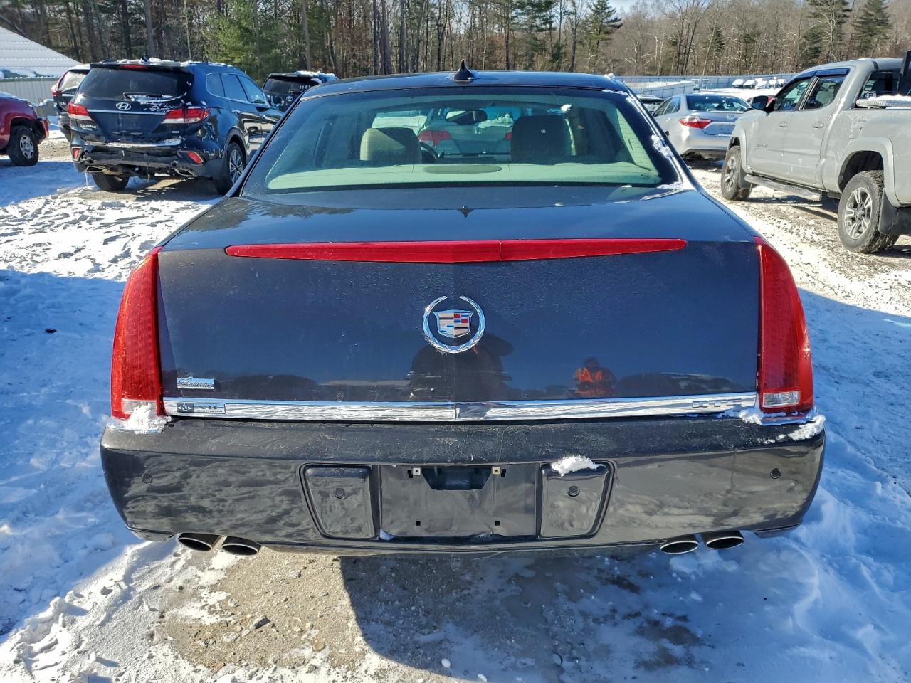 2009 CADILLAC DTS photo 16