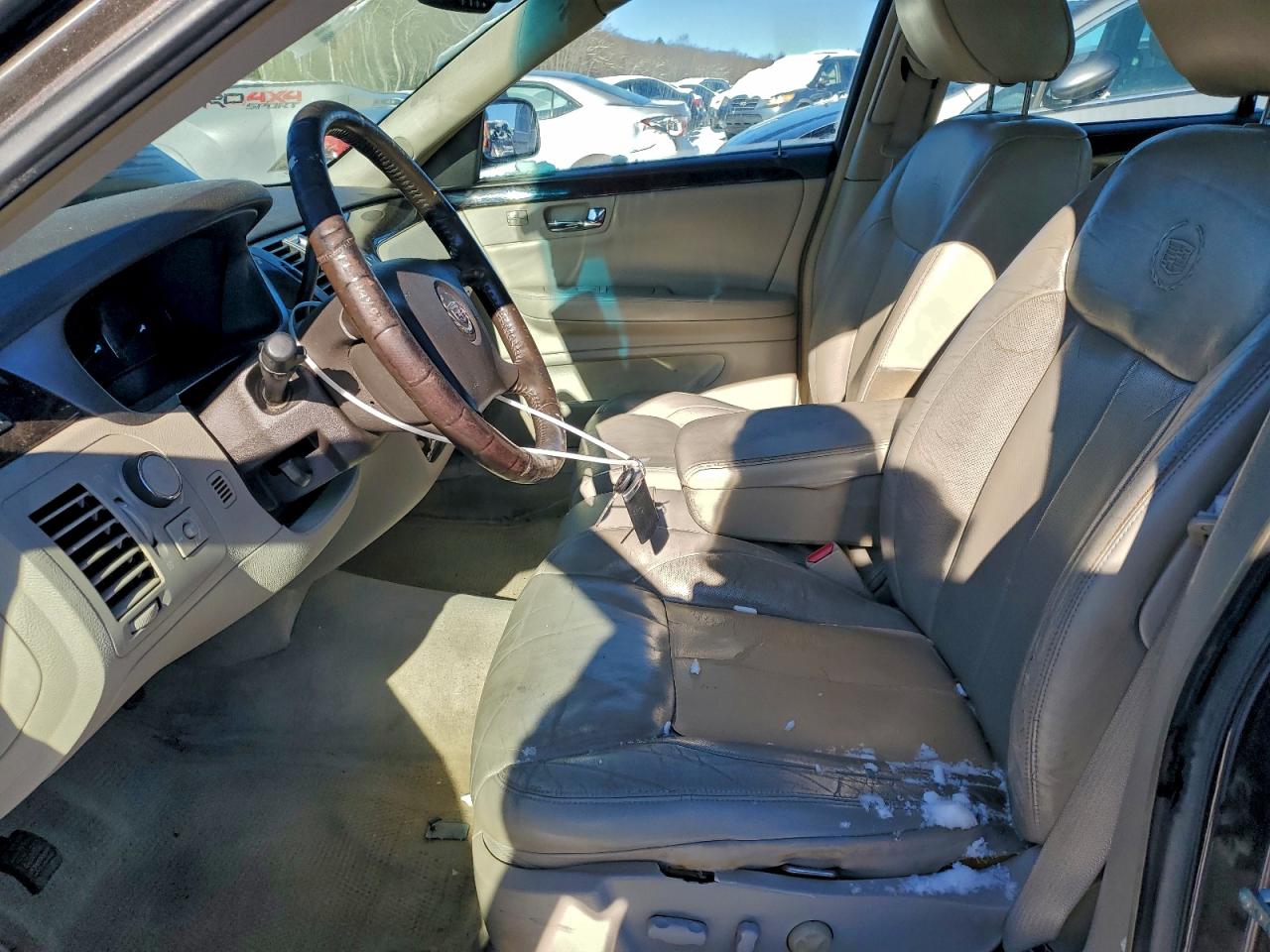 2009 CADILLAC DTS photo 19