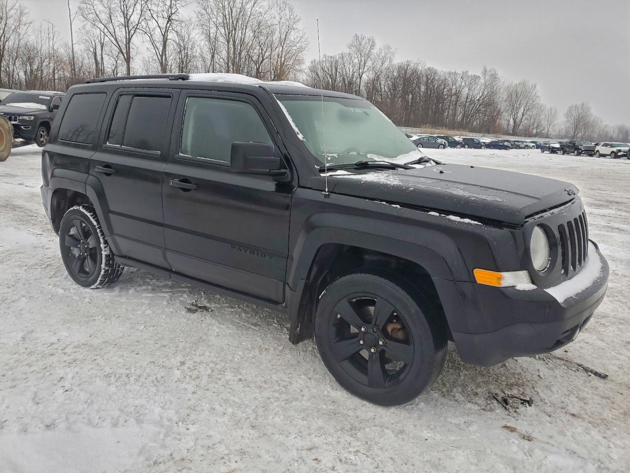 2015 JEEP PATRIOT photo 4