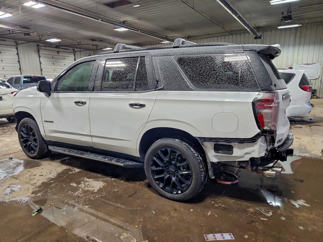 2023 CHEVROLET TAHOE K1500 PREMIER photo 2