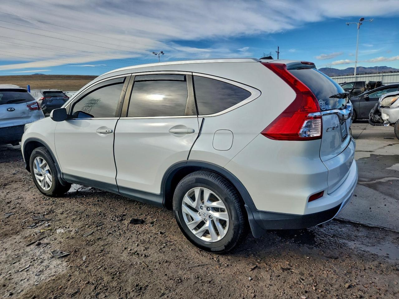 2015 HONDA CR-V EXL photo 2