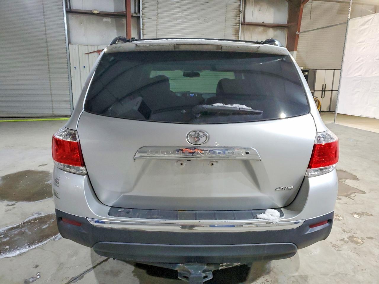 2013 TOYOTA HIGHLANDER LIMITED photo 6