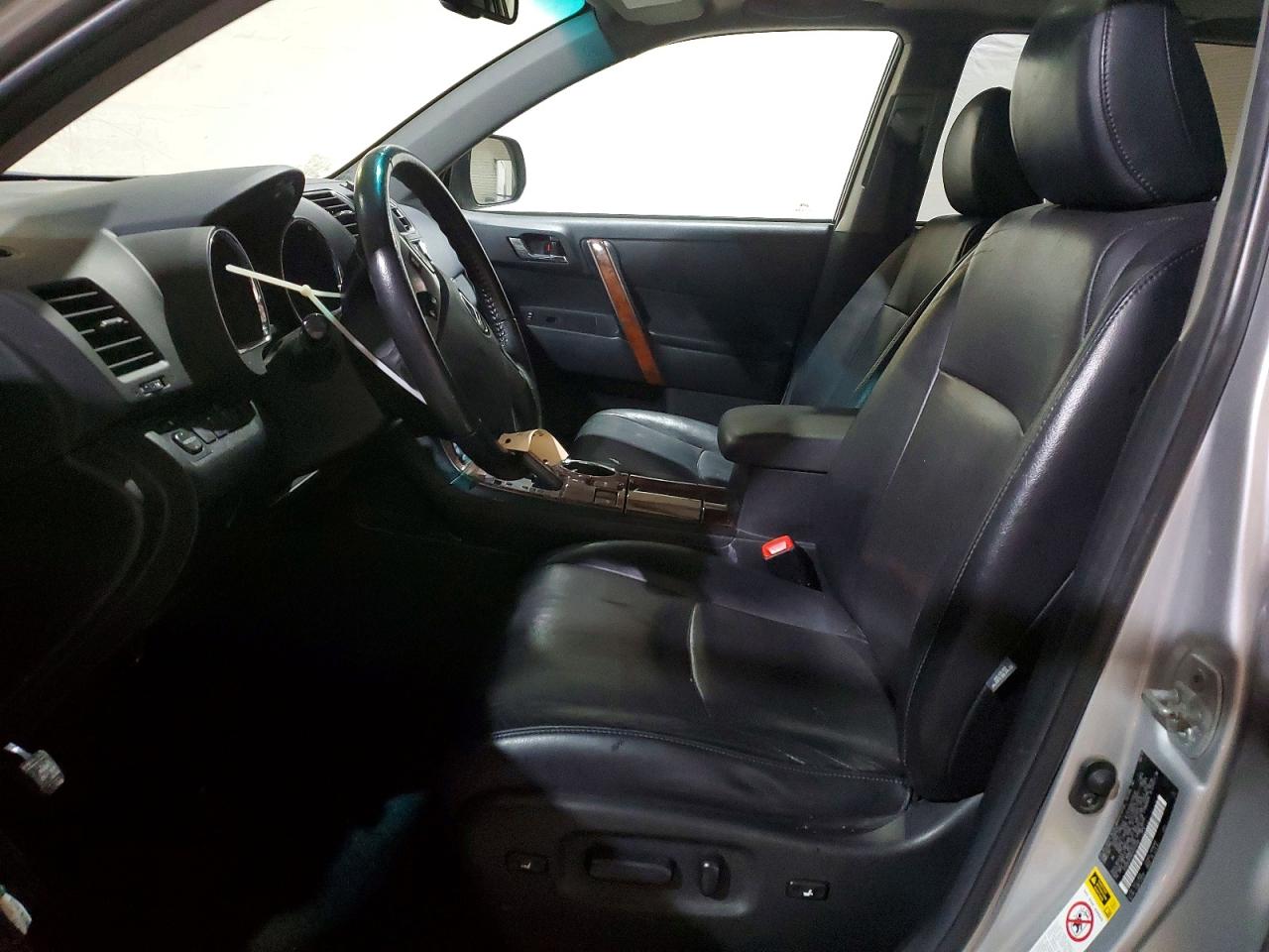 2013 TOYOTA HIGHLANDER LIMITED photo 7