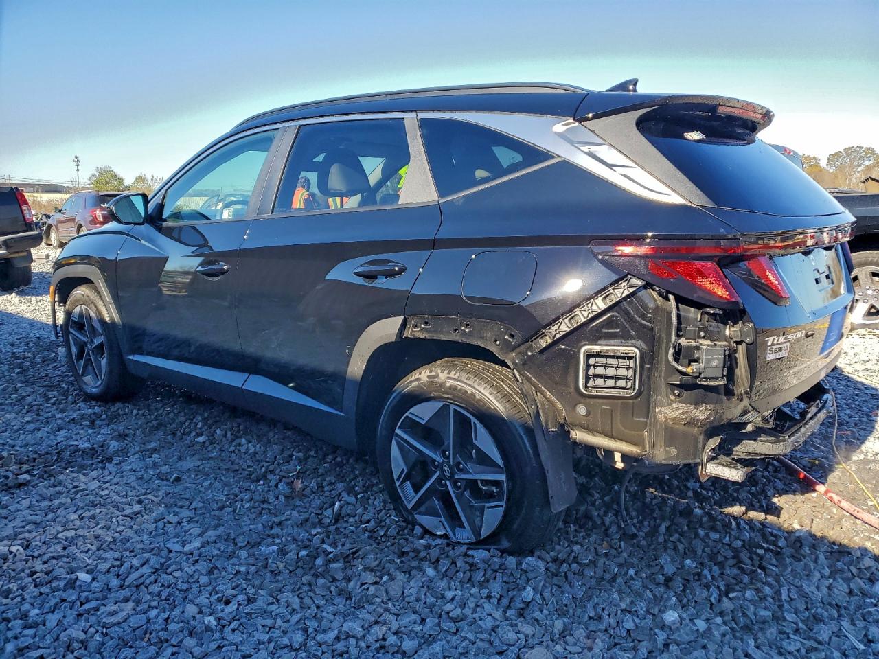 2025 HYUNDAI TUCSON SEL photo 3