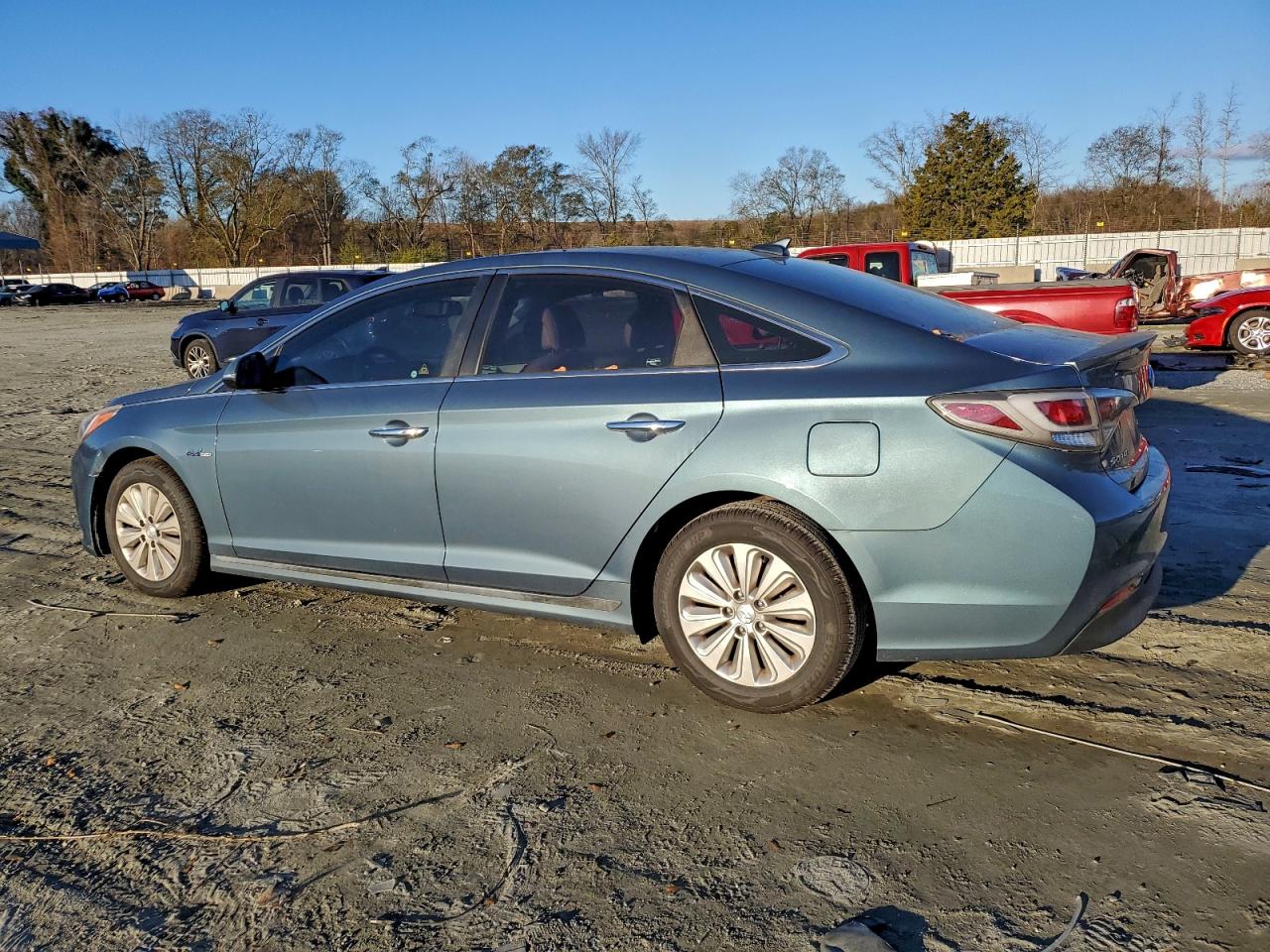 2016 HYUNDAI SONATA HYBRID photo 2