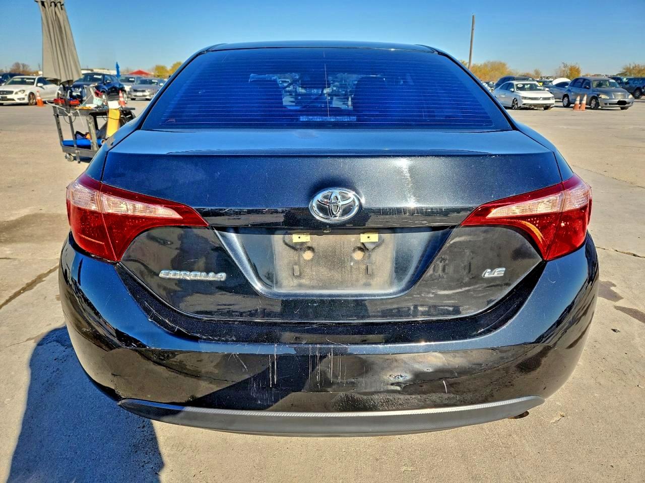 2018 TOYOTA COROLLA L photo 6