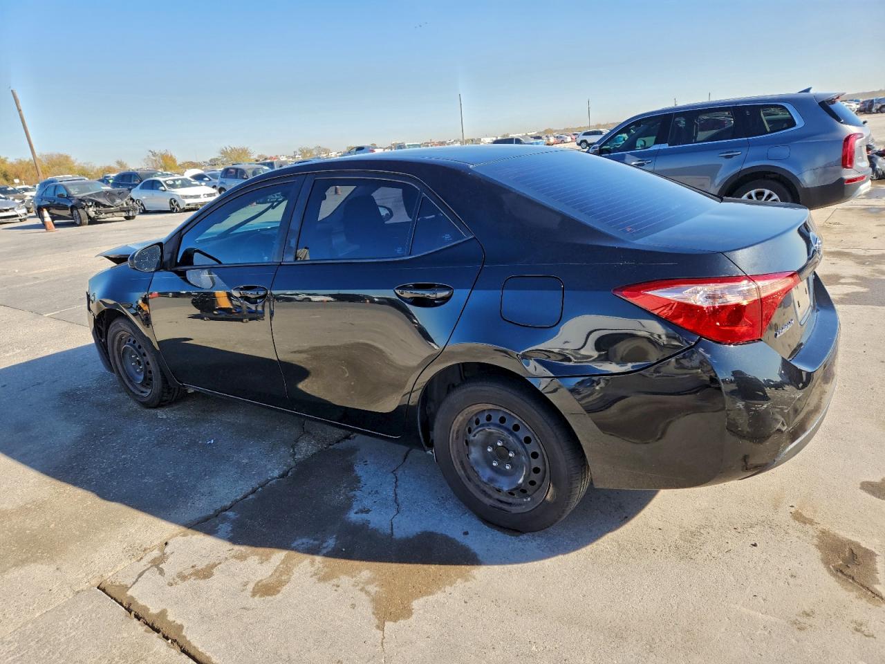 2018 TOYOTA COROLLA L photo 2