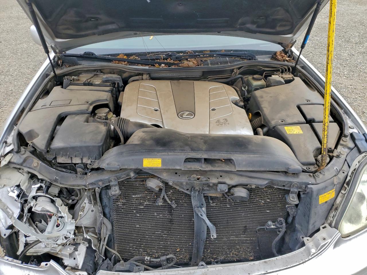 2005 LEXUS LS 430 photo 11