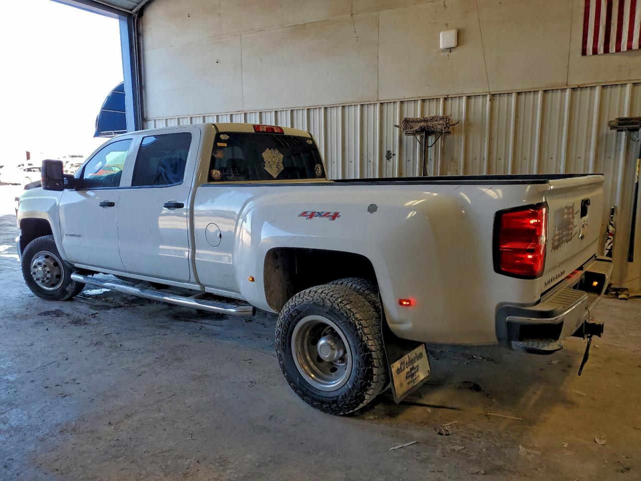 2015 CHEVROLET SILVERADO K3500 photo 4