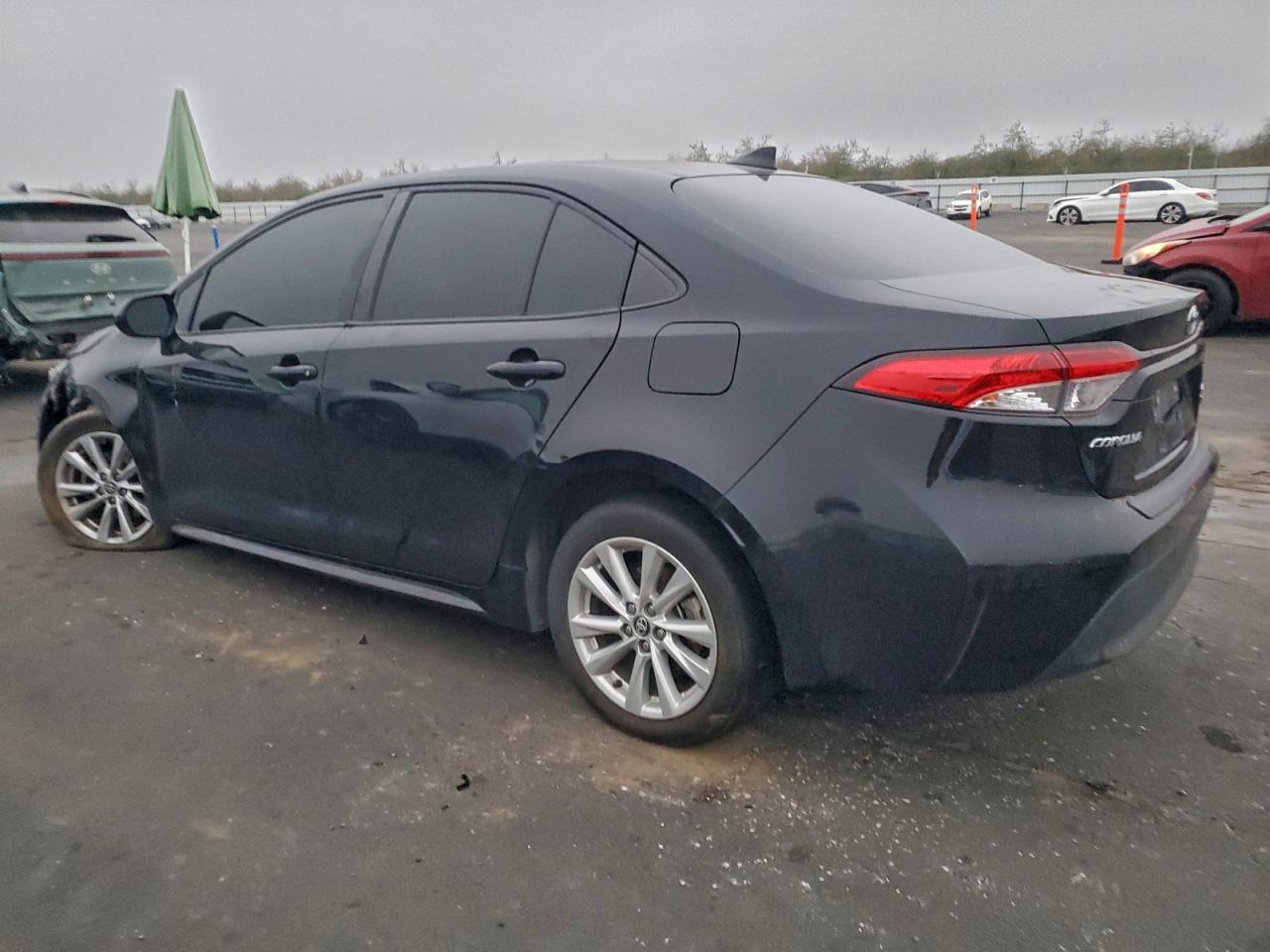 2023 TOYOTA COROLLA LE photo 2