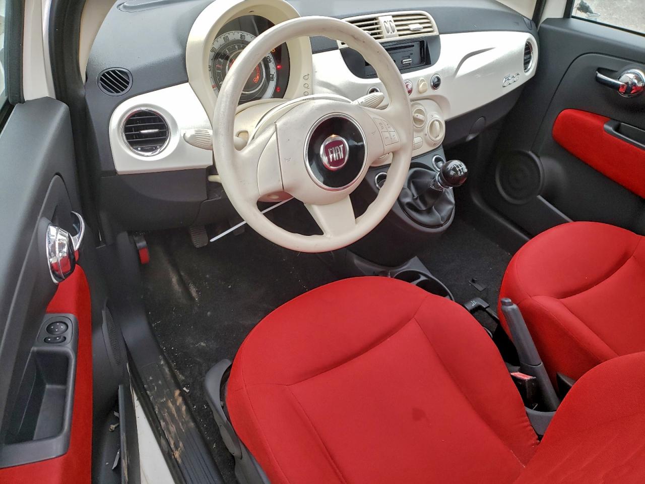 2012 FIAT 500 POP photo 8
