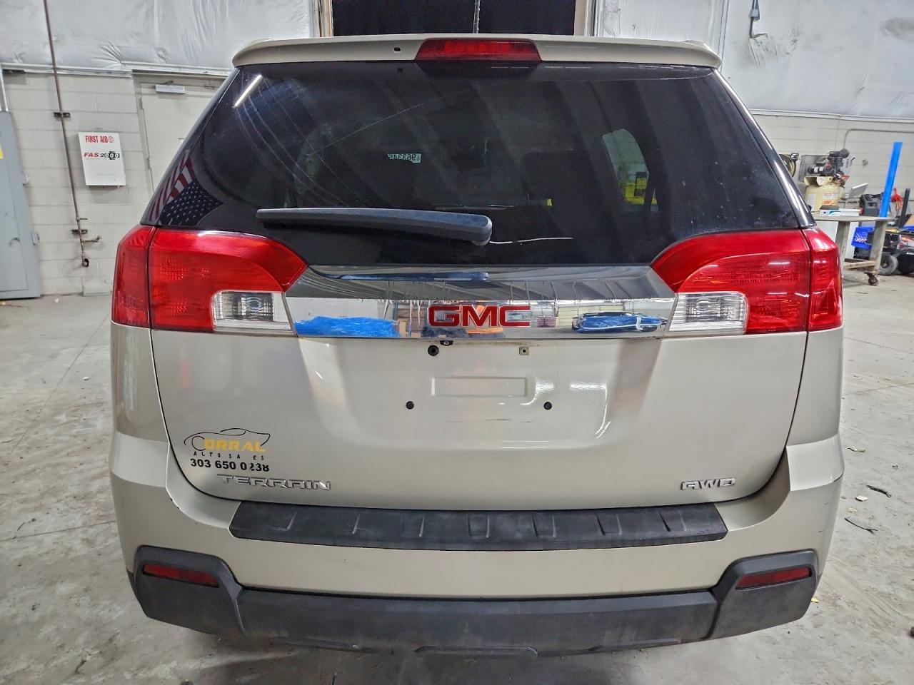 2015 GMC TERRAIN SLE photo 6