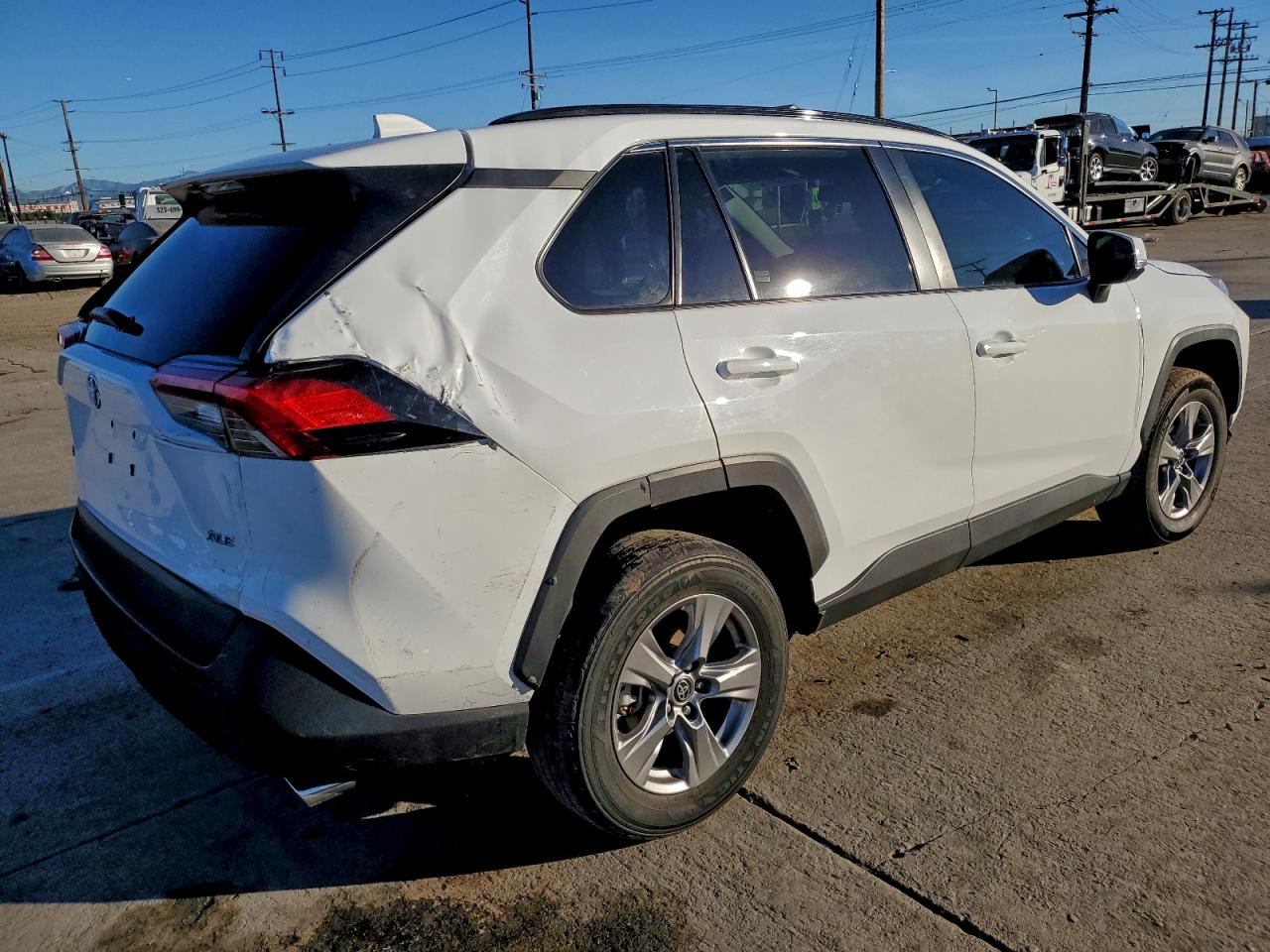 2024 TOYOTA RAV4 XLE photo 5