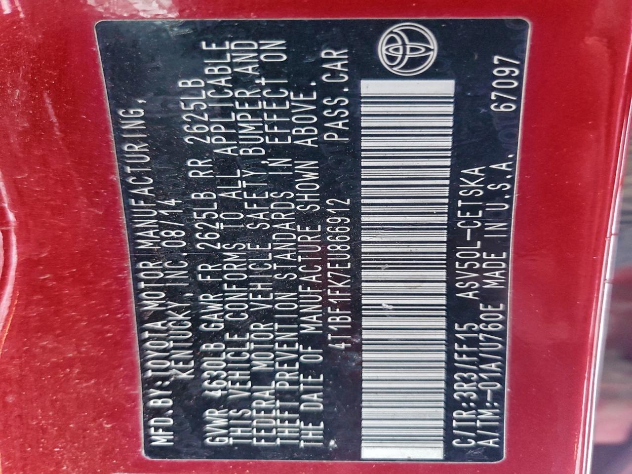 2014 TOYOTA CAMRY SE photo 25