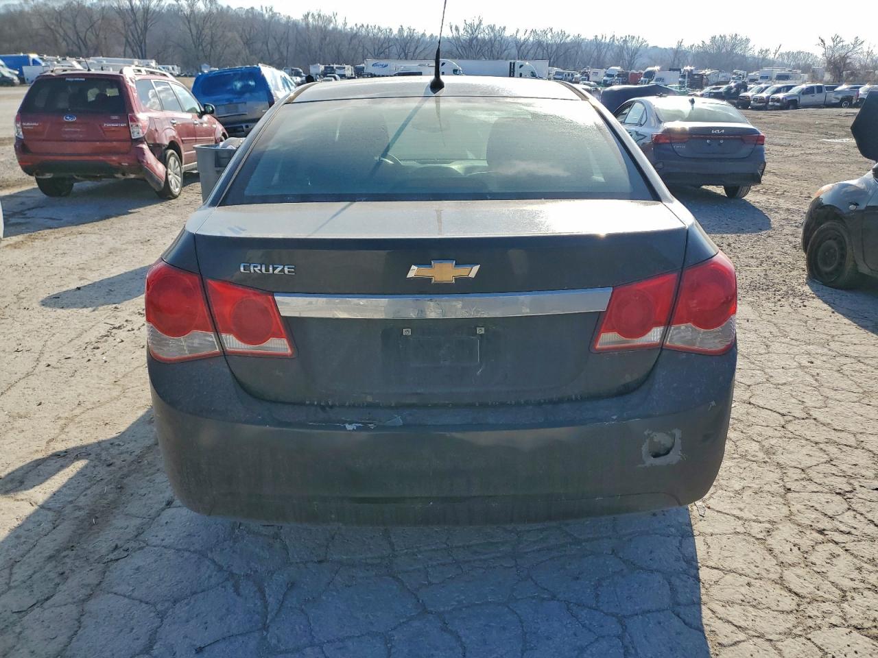 2014 CHEVROLET CRUZE LS photo 6