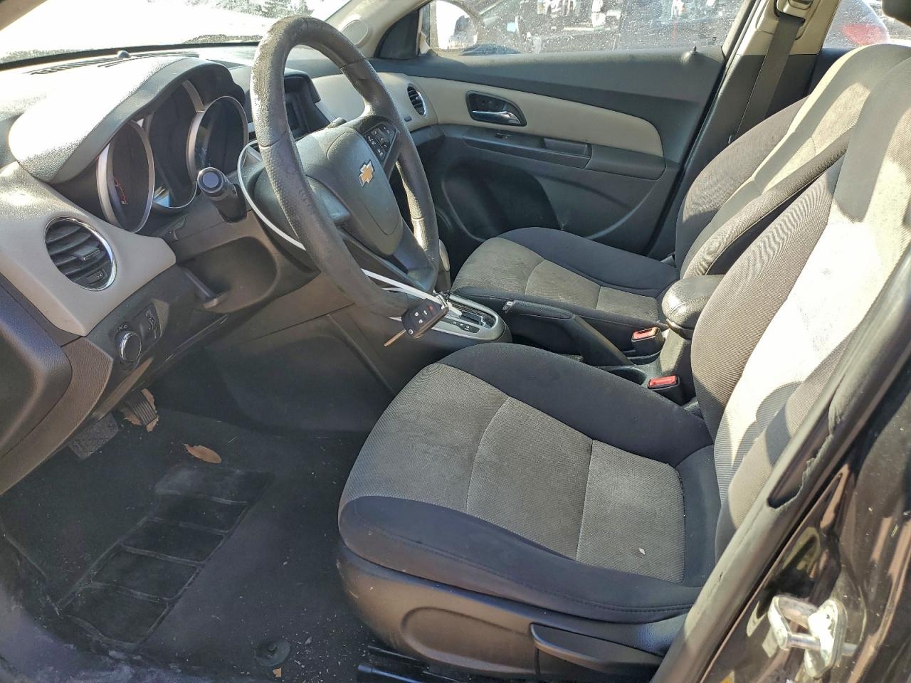 2014 CHEVROLET CRUZE LS photo 7