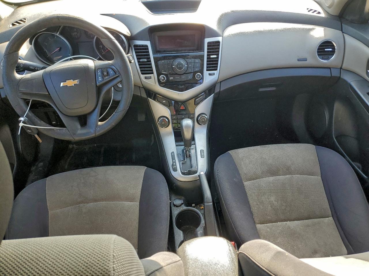 2014 CHEVROLET CRUZE LS photo 8