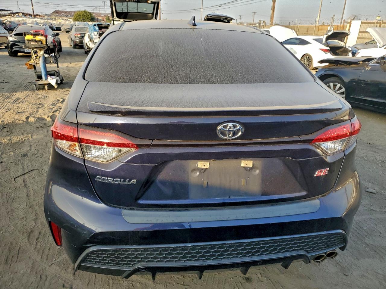 2020 TOYOTA COROLLA SE photo 6