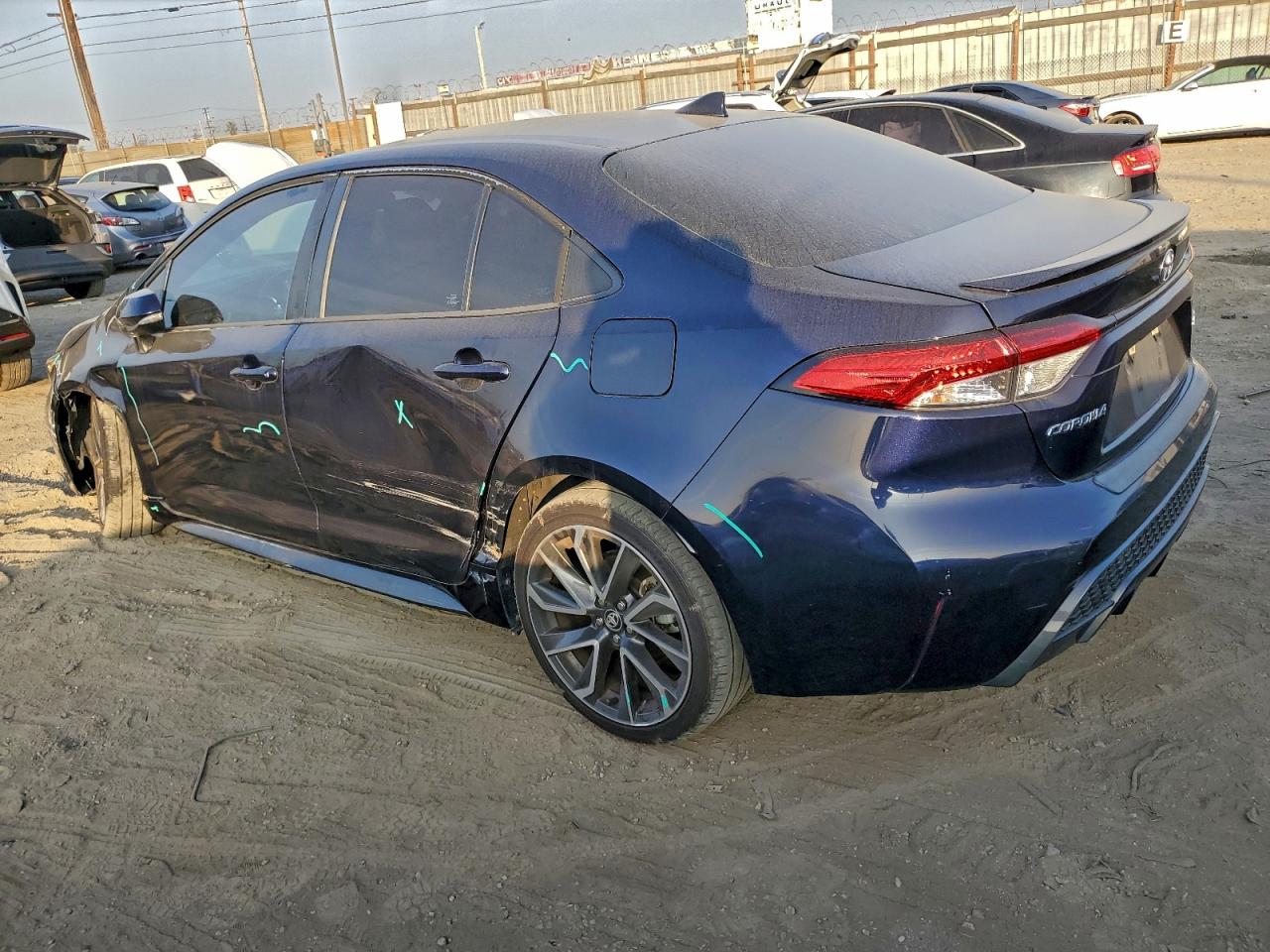 2020 TOYOTA COROLLA SE photo 2