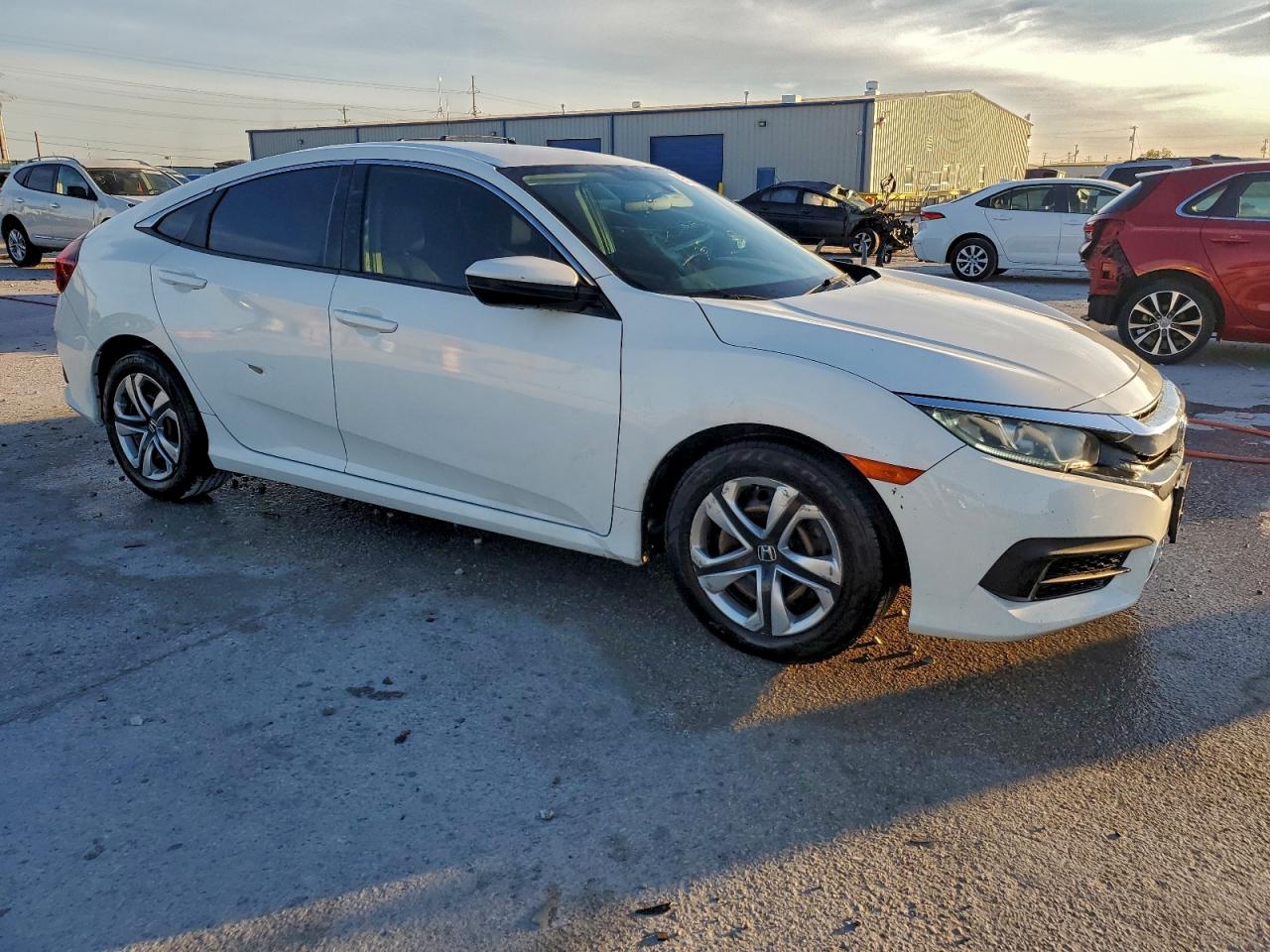 2016 HONDA CIVIC LX photo 4