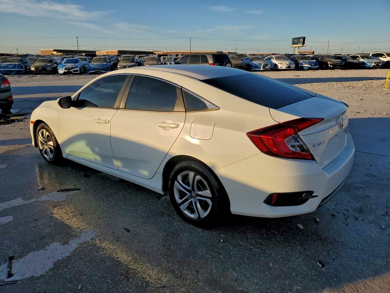 2016 HONDA CIVIC LX photo 2