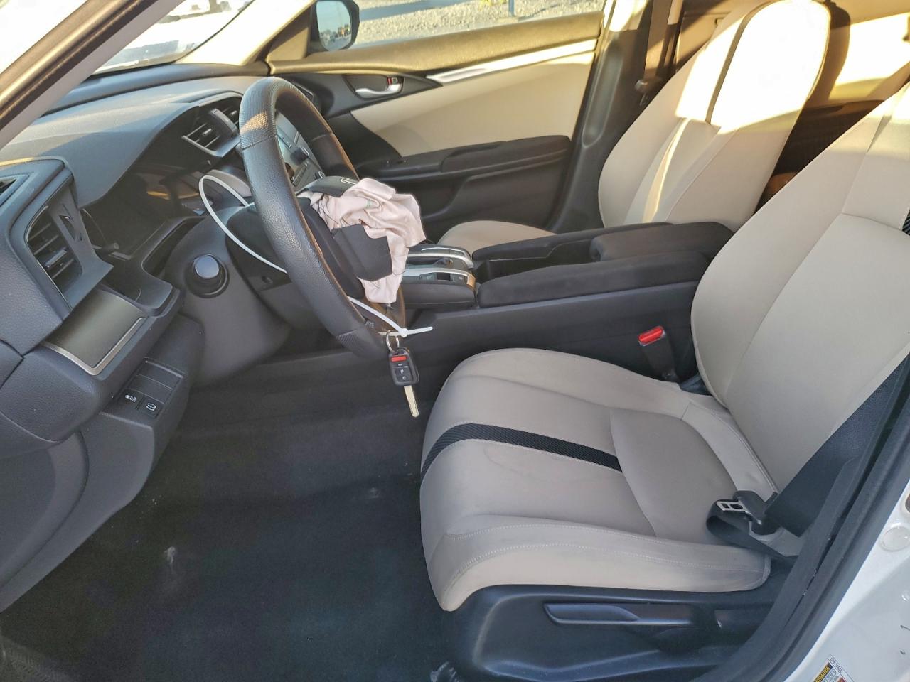 2016 HONDA CIVIC LX photo 7