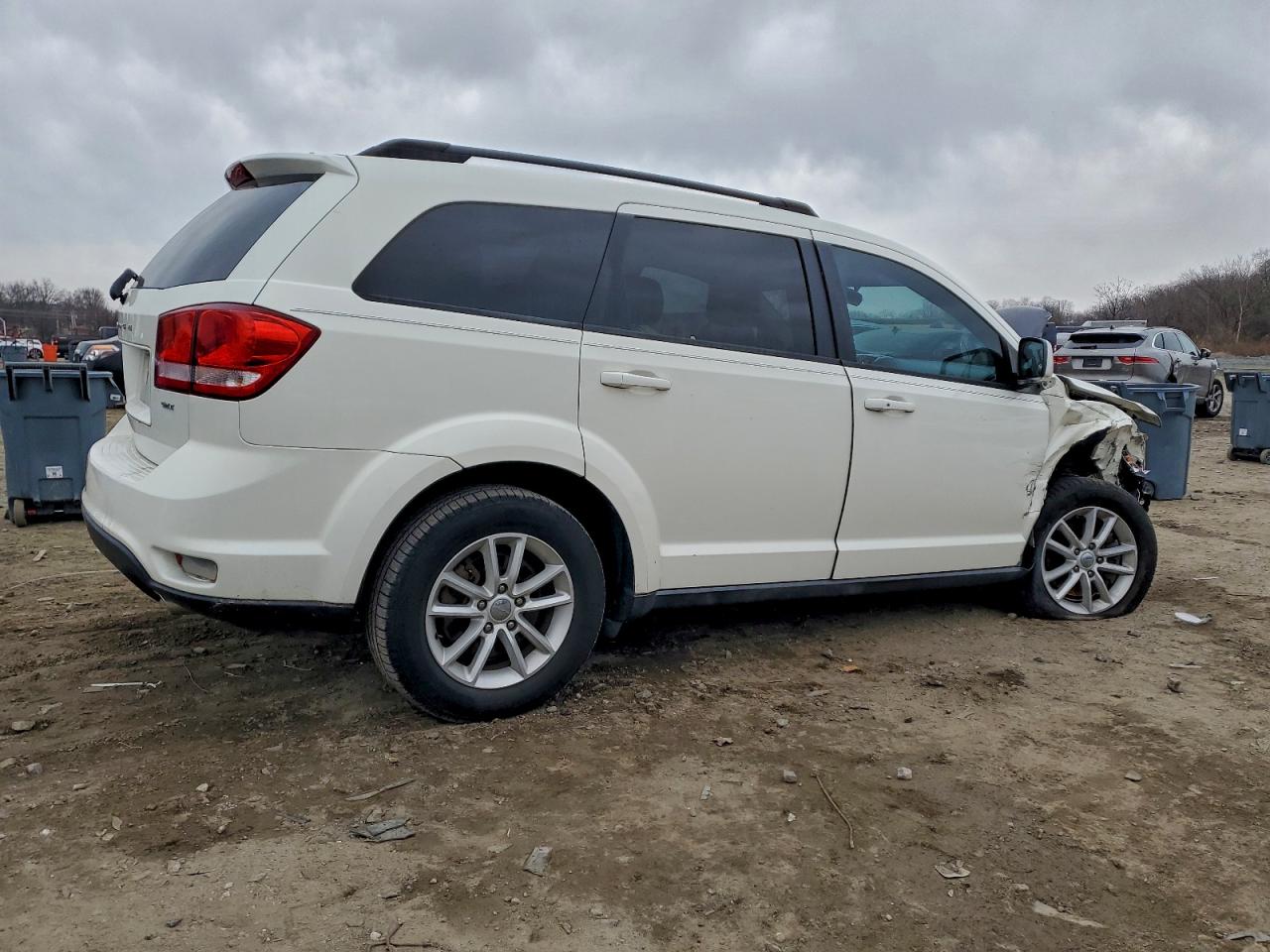 2013 DODGE JOURNEY SXT photo 3